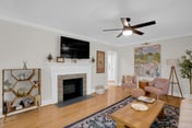 Mid-Term In Shandon, King, Office, Large Backyard