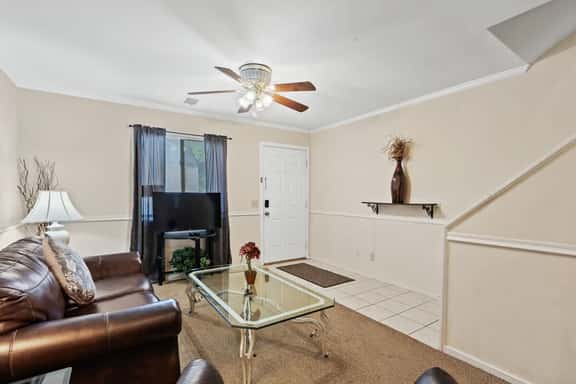 City Access Retreat with Wi-Fi & 2 TVs - Image 1