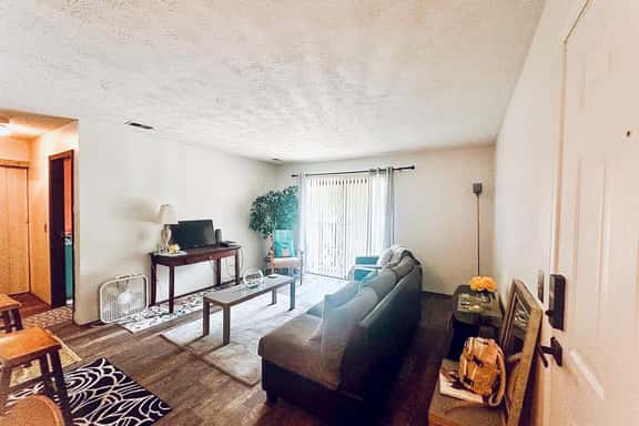 Quiet & Secure Stay in Gated Community - Image 1