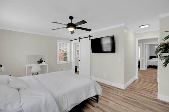 Updated, Coffee Bar, 4 TVs, Minutes To I20 & I26